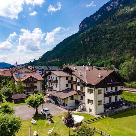 Suan Hotel Ziano di Fiemme Екстериор снимка